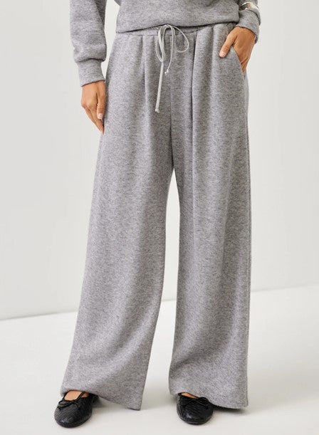 Fifteen Twenty Jenny Pleated Sweatpants - Grey