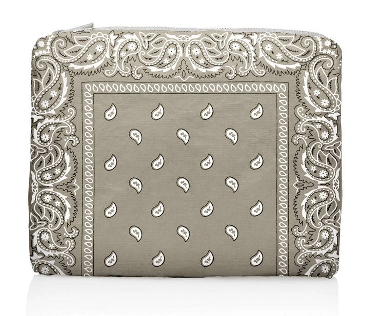 Hi Love Medium Pouch - Beige Bandana