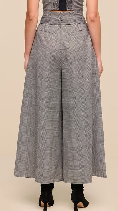 L'Agence Lowen Paperbag Crop Pants - Beige/Black Lurex