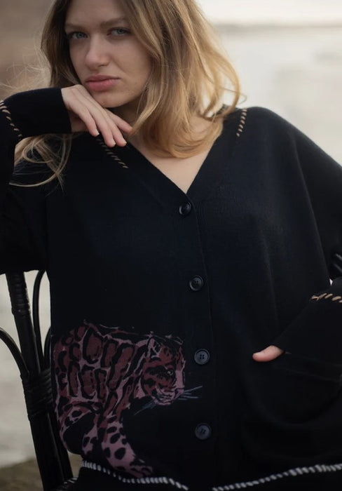 Las Surenas Snow Leopard Cardigan - Black